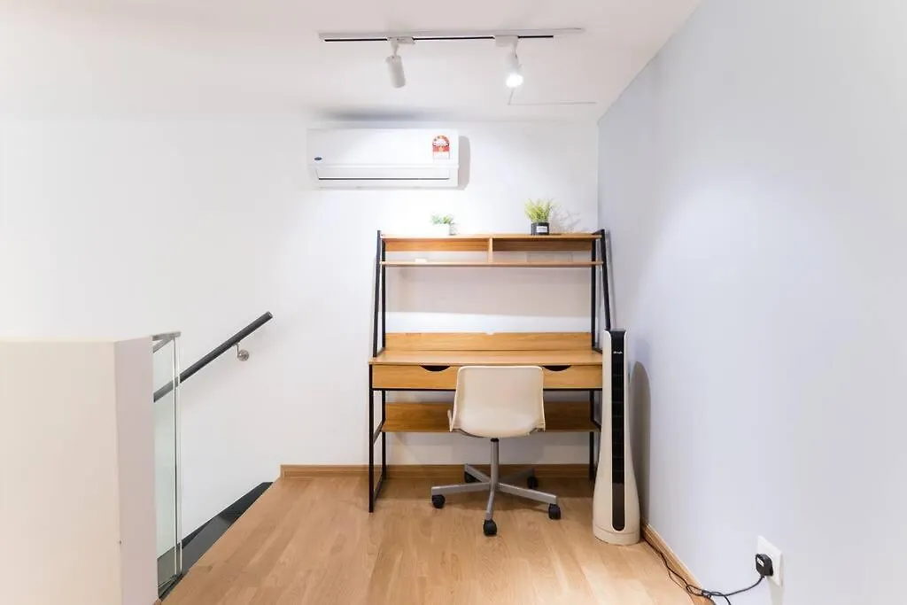 Eko Cheras 3 Pax By Feel Home Above Mall location